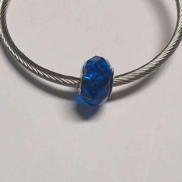 Blue Facteded Charm for Pandora Style Bracelet - Picture 2 of 4